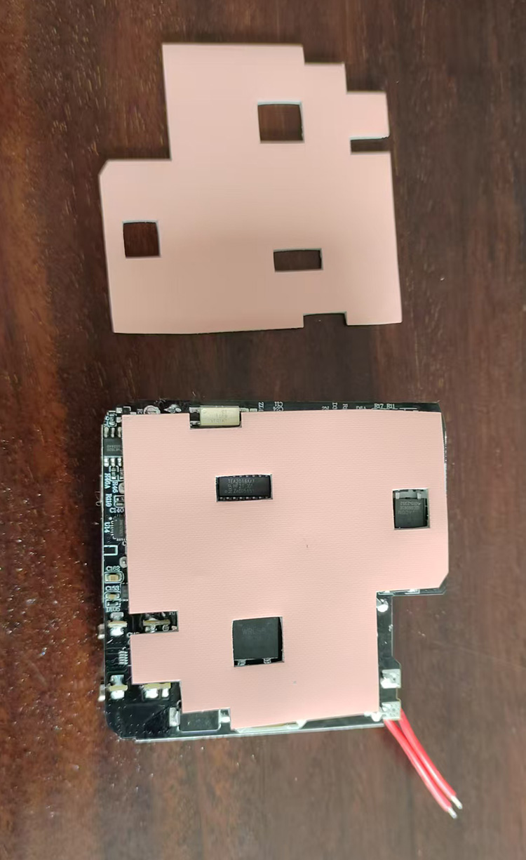 导热硅胶垫片在手机充电器中的应用.jpg 导热硅胶垫片在手机充电器中的应用.jpg