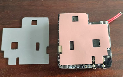 高效散热，稳定护航：导热硅胶片在PD快充电源中的关键应用